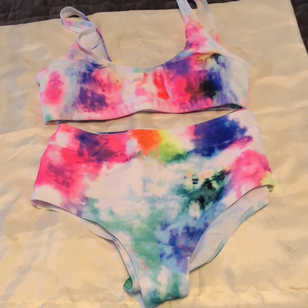 POP OF COLOR BIKINI 👙 - Picture 3 of 6